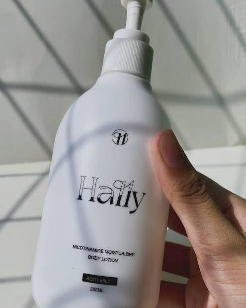 BUY 1 TAKE 1 | HALLY Nicotinamide Body Lotion 250ml