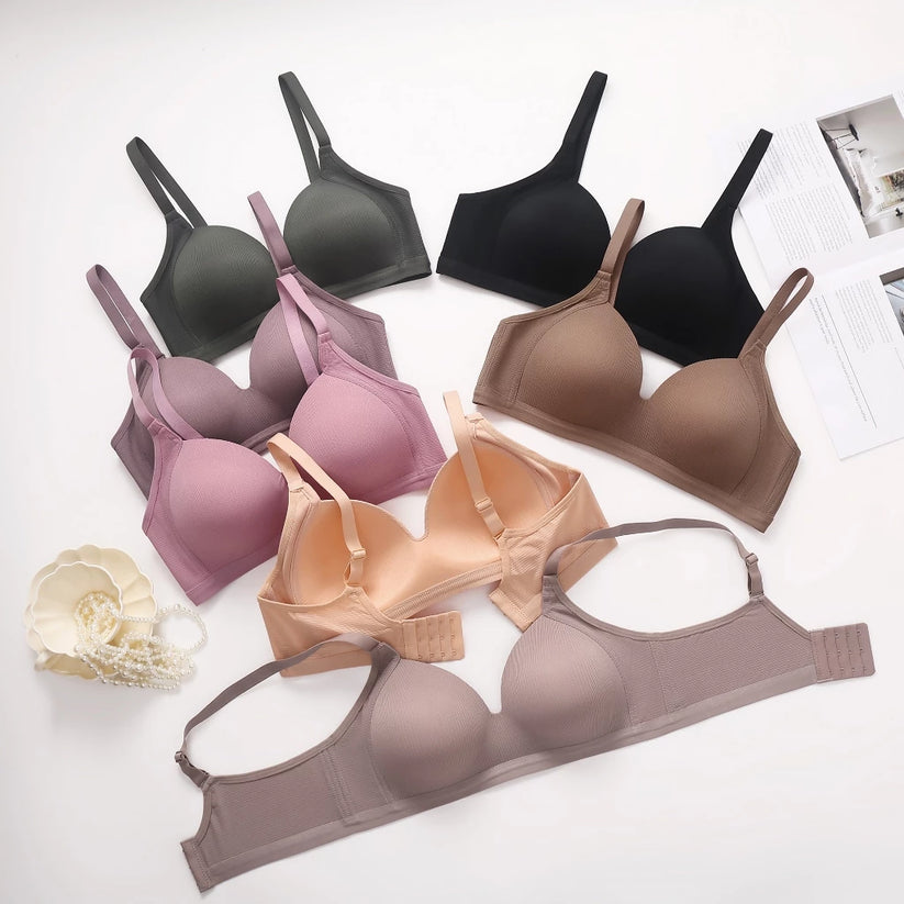 Women's Breathable Full-Cup B Wireless Bra with Adjustable Straps