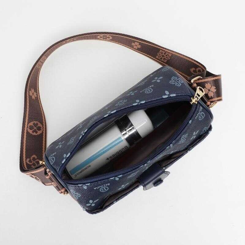 Boston Retro Pillow Bag