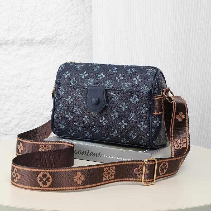 Boston Retro Pillow Bag